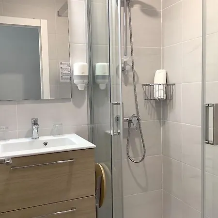 Pensión Donostiarra 2*