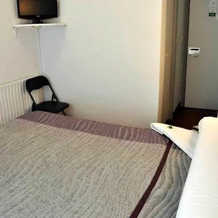 Donostiarra 2* סן סבסטיאן