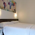 招待所 多诺斯蒂亚酒店