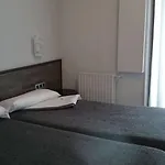 多诺斯蒂亚酒店 2*