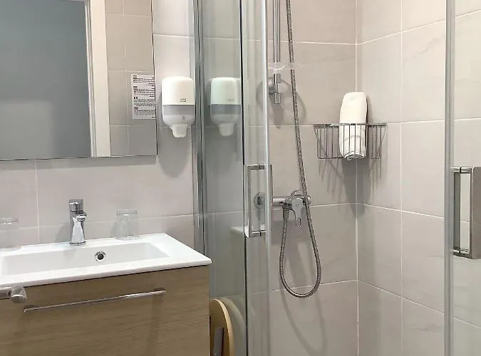 Pensión Donostiarra 2*