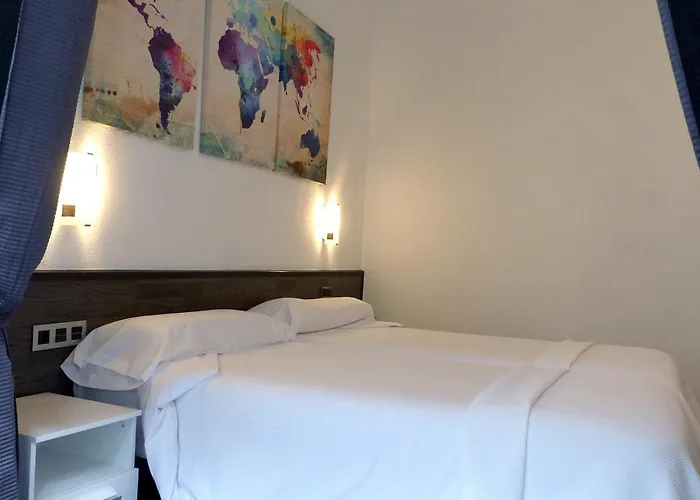 招待所 多诺斯蒂亚酒店