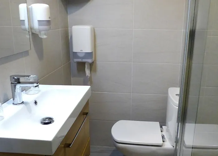 多诺斯蒂亚酒店