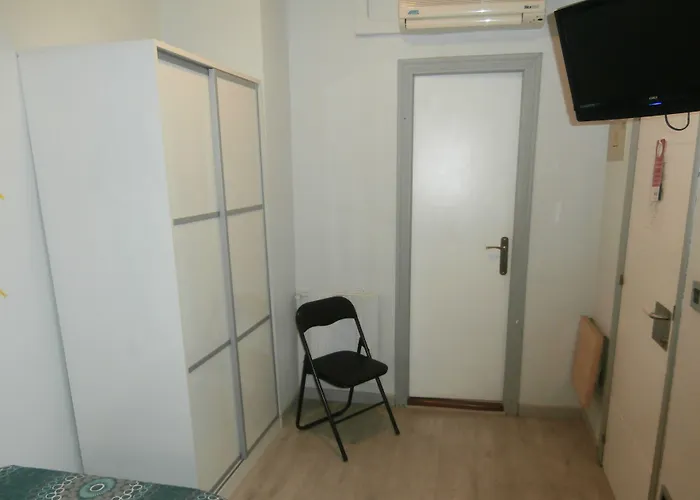 招待所 多诺斯蒂亚酒店