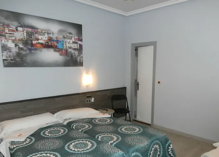 多诺斯蒂亚酒店